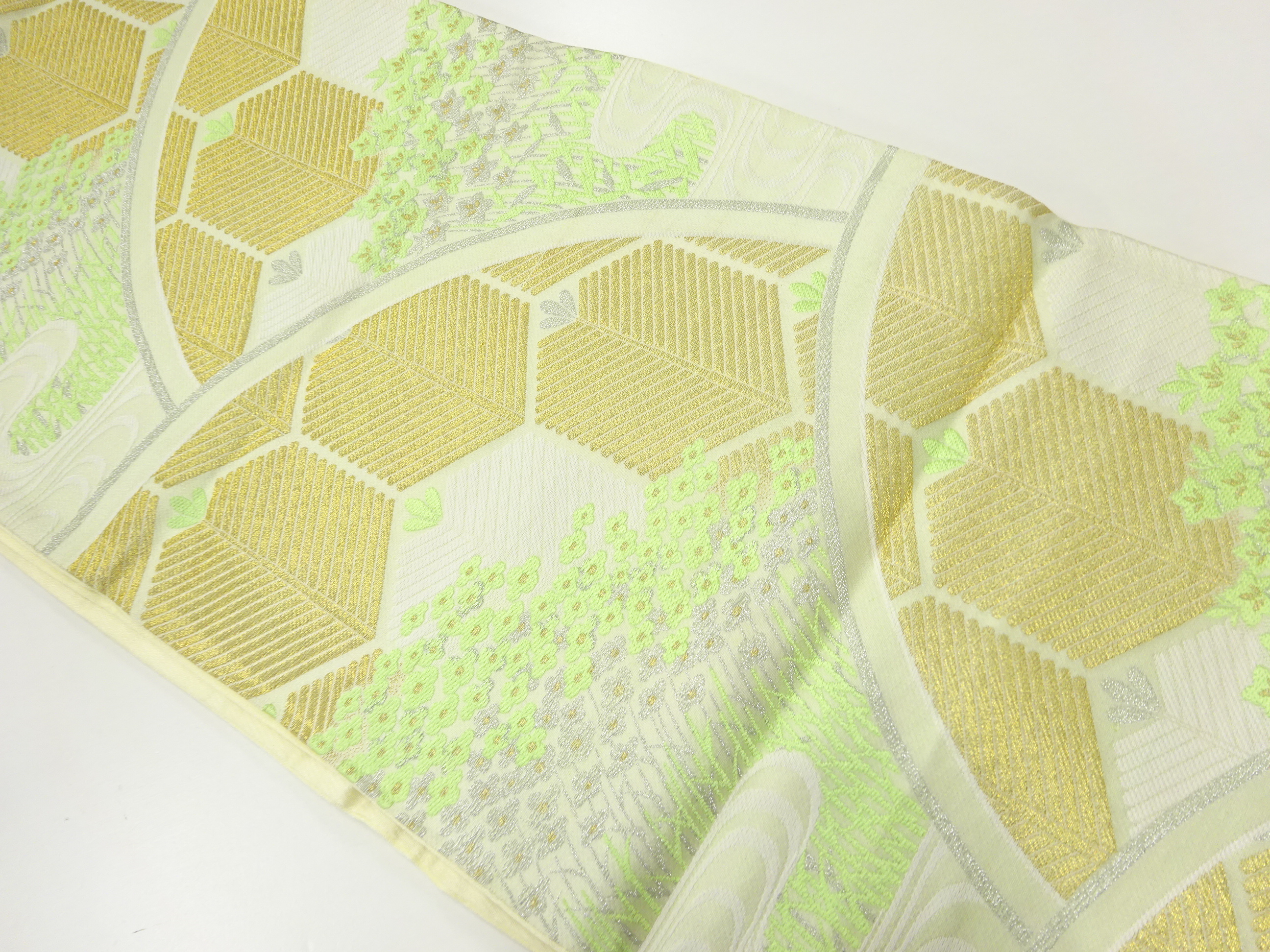 アンティーク　若松に草花模様織出し袋帯（材料）